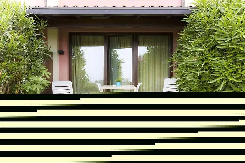 מנרבה דל גארדה Hotel Belvedere מנרבה דל גארדה