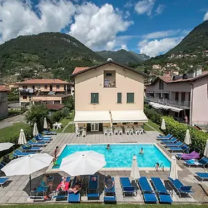  Hotel apartamentowy Lakeside
