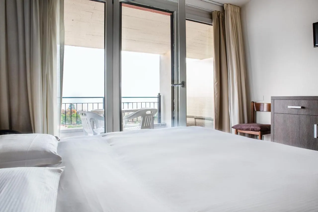 ***  Hotel Belvedere Manerba del Garda Italia