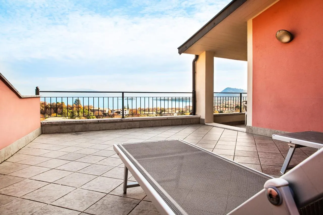 Hotel Belvedere Manerba del Garda 3*,  Italia